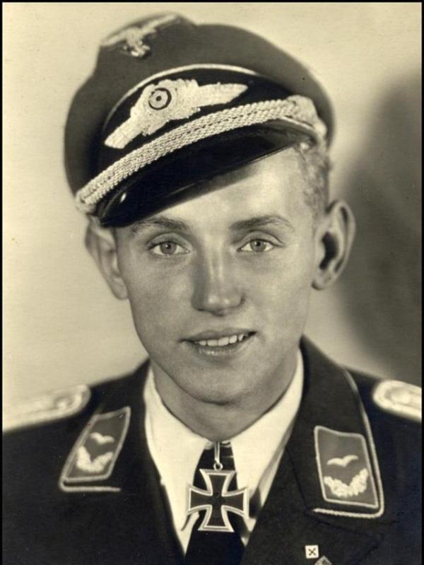 盘点二战德军王牌飞行员：巴克霍恩令女性崇拜，马尔塞尤技术最佳