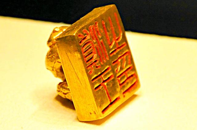 汉代的中原系刻纹铜器与滇系刻纹铜器