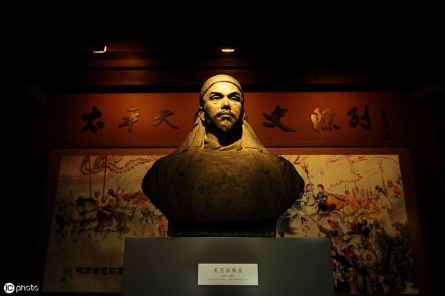 历史上的第一位华人传教士，被誉为中国基督教史上的伟人！