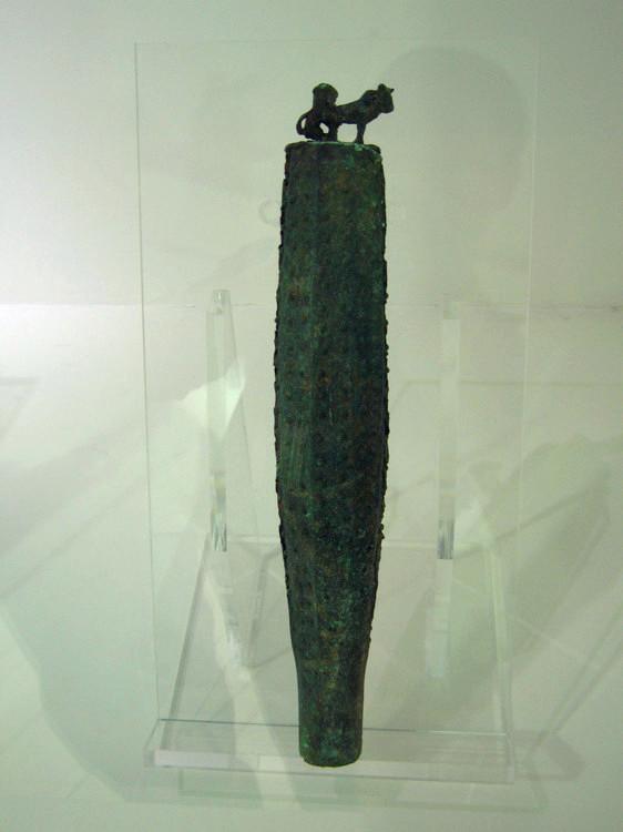 汉代的中原系刻纹铜器与滇系刻纹铜器