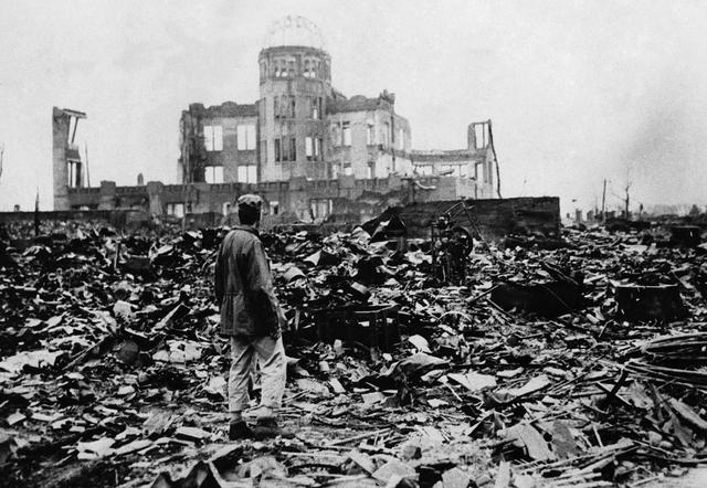 广岛核爆炸后的画面：烧伤将衣服上的花纹，直接印在了身上！
