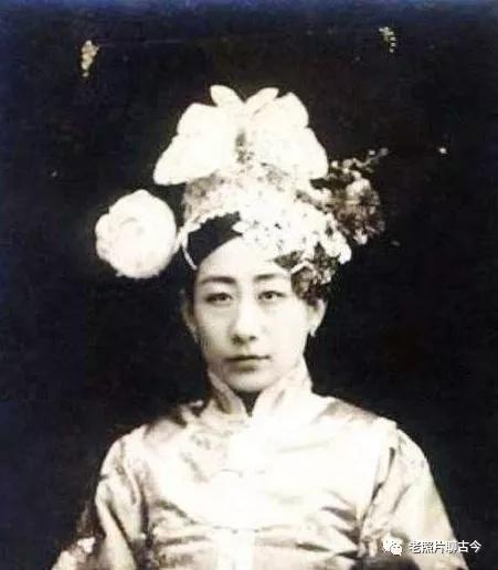 清朝最后一位格格，川岛芳子的亲妹妹，临终道出姐姐遭性侵真相
