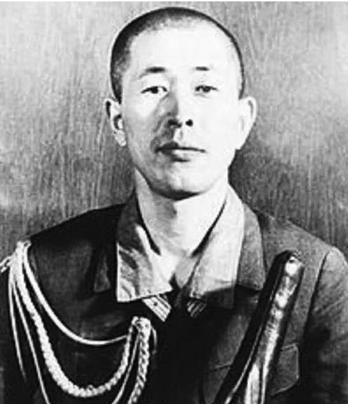 侵华的日本师团长，衷心于日本天皇，却死在自己人手里。